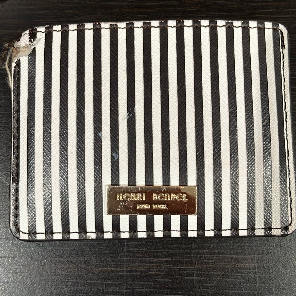 Henri Bendel card holder with bag